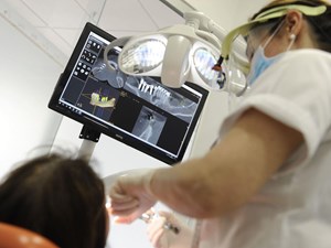 ¿Cuántas sesiones necesito para una endodoncia?