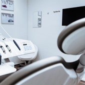 Implantes dentales: ¿por qué elegirlos y qué proporcionan?