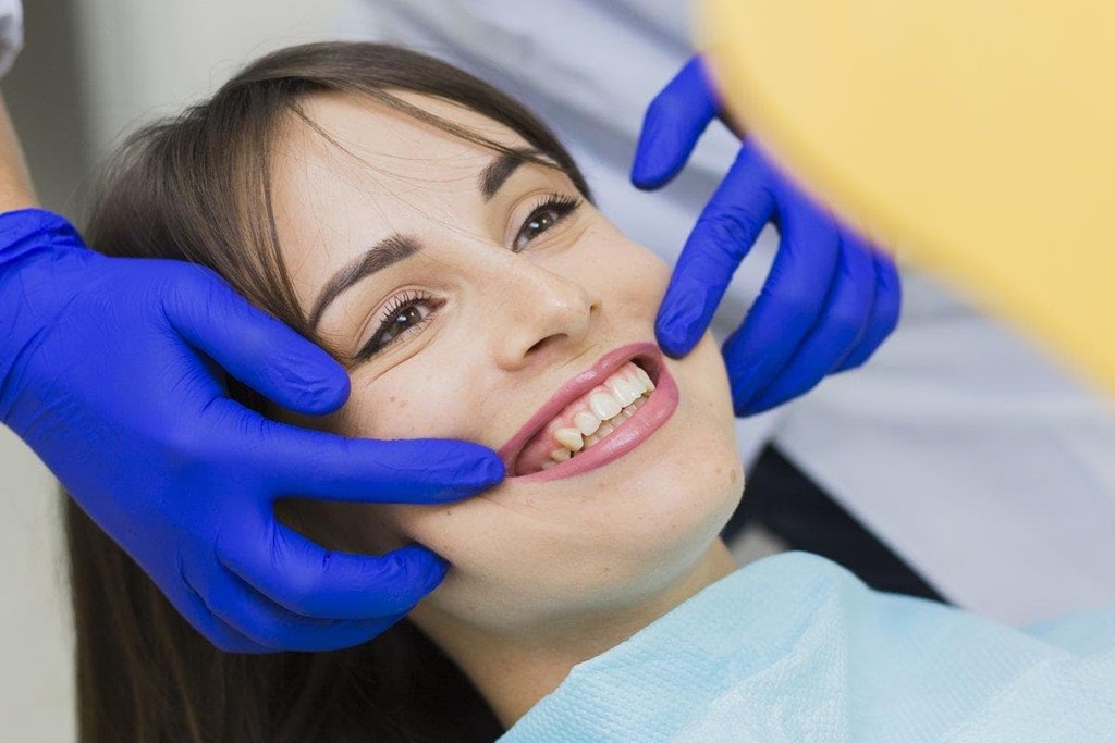 Ventajas de las carillas dentales con Implanteoral Milladoiro